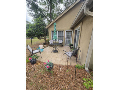 Charming 2-Bedroom, 2-Bath Home in The Cottages at Woodside on Woodside Plantation Country Club in South Carolina - for sale on GolfHomes.com, golf home, golf lot
