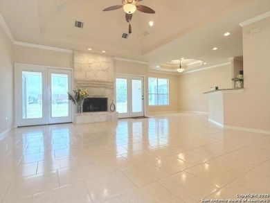Welcome to this beautifully appointed *Like New* home, Sitting on Alsatian Golf Club in Texas - for sale on GolfHomes.com, golf home, golf lot