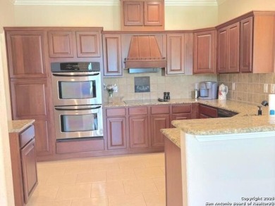 Welcome to this beautifully appointed *Like New* home, Sitting on Alsatian Golf Club in Texas - for sale on GolfHomes.com, golf home, golf lot