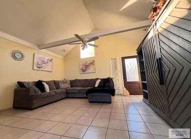 MAKE THIS NICE AND SPACIOUS 3BD 2 BATH GOLF VIEW CONDO YOUR VERY on Valley International Country Club - Valley in Texas - for sale on GolfHomes.com, golf home, golf lot