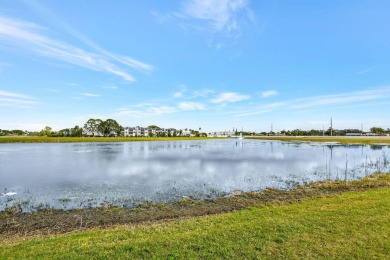 Elegant, totally remodeled 2/2 condo w. extended living area & on Fountains Golf and Country Club in Florida - for sale on GolfHomes.com, golf home, golf lot