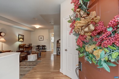 Great price in Old Trail!  3 bedroom town home with detached on Old Trail Golf Club in Virginia - for sale on GolfHomes.com, golf home, golf lot