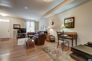 Great price in Old Trail!  3 bedroom town home with detached on Old Trail Golf Club in Virginia - for sale on GolfHomes.com, golf home, golf lot