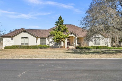 Luxurious Living on the Golf Course! Welcome to your dream home on Delaware Springs Golf Course in Texas - for sale on GolfHomes.com, golf home, golf lot