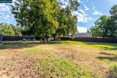 Sitting on over a 1/3 of an acre lot, near the Sacramento River on Allens Golf Course in California - for sale on GolfHomes.com, golf home, golf lot