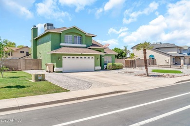 Beautiful Newly Updated Home in Prime Location 2 blocks from on Desert Mirage Golf Course in Arizona - for sale on GolfHomes.com, golf home, golf lot