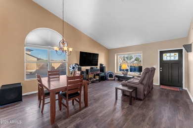 Beautiful Newly Updated Home in Prime Location 2 blocks from on Desert Mirage Golf Course in Arizona - for sale on GolfHomes.com, golf home, golf lot