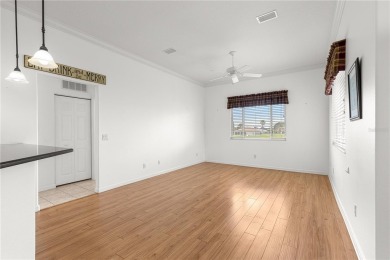 *** WONDERFUL HOME ***  3 Bed / 2 Bath with Golf Cart Garage ! on Ocala Palms Golf and Country Club in Florida - for sale on GolfHomes.com, golf home, golf lot