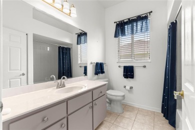 *** WONDERFUL HOME ***  3 Bed / 2 Bath with Golf Cart Garage ! on Ocala Palms Golf and Country Club in Florida - for sale on GolfHomes.com, golf home, golf lot