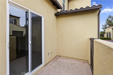 Welcome to this beautifully upgraded 1-bedroom, 2-bath home on Dos Lagos Golf Club in California - for sale on GolfHomes.com, golf home, golf lot