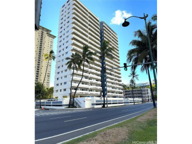 Corner unit, well maintained building. Short walk to Waikiki on Ala Wai Golf Course in Hawaii - for sale on GolfHomes.com, golf home, golf lot
