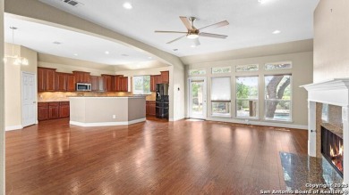 Beautiful One-Story Home with a Pool on the Silverhorn Golf Club on Silverhorn Golf Club in Texas - for sale on GolfHomes.com, golf home, golf lot