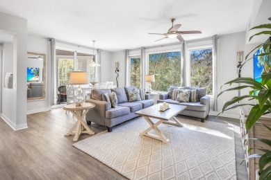 This beautifully updated corner condo offers 870 sq. ft. of on Sandestin Golf and Beach Resort - Raven in Florida - for sale on GolfHomes.com, golf home, golf lot