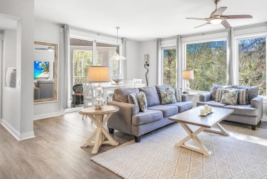 This beautifully updated corner condo offers 870 sq. ft. of on Sandestin Golf and Beach Resort - Raven in Florida - for sale on GolfHomes.com, golf home, golf lot