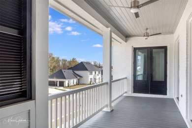 Are you wanting the cutest home on the block? Look no further on Southern Trace Country Club in Louisiana - for sale on GolfHomes.com, golf home, golf lot