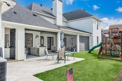 Are you wanting the cutest home on the block? Look no further on Southern Trace Country Club in Louisiana - for sale on GolfHomes.com, golf home, golf lot