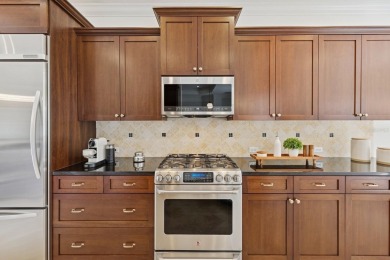 This beautifully updated 3-bedroom, 2-bathroom home offers 2,166 on Ritz-Carlton Members Golf Club in Florida - for sale on GolfHomes.com, golf home, golf lot