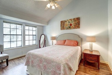 Welcome to Oak Bay Club! This elegant 2-bedroom, 2.5-bath on Rockport Country Club in Texas - for sale on GolfHomes.com, golf home, golf lot