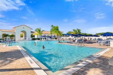 RE-PIPED! Grand Harbor home perfectly nestled in a peaceful on Oak Harbor Country Club in Florida - for sale on GolfHomes.com, golf home, golf lot