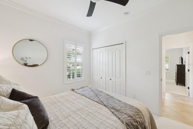 This beautifully updated 3-bedroom, 2-bathroom home offers 2,166 on Ritz-Carlton Members Golf Club in Florida - for sale on GolfHomes.com, golf home, golf lot