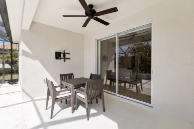 This beautifully updated 3-bedroom, 2-bathroom home offers 2,166 on Ritz-Carlton Members Golf Club in Florida - for sale on GolfHomes.com, golf home, golf lot