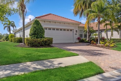 This beautifully updated 3-bedroom, 2-bathroom home offers 2,166 on Ritz-Carlton Members Golf Club in Florida - for sale on GolfHomes.com, golf home, golf lot