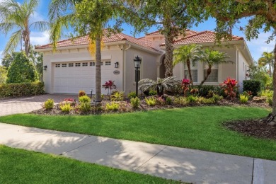 This beautifully updated 3-bedroom, 2-bathroom home offers 2,166 on Ritz-Carlton Members Golf Club in Florida - for sale on GolfHomes.com, golf home, golf lot