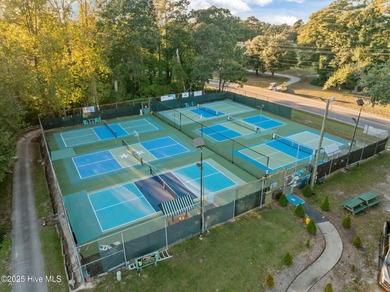 Fresh, bright, and move-in ready--this ground-floor 2BR/2BA on Olde Point Golf and Country Club in North Carolina - for sale on GolfHomes.com, golf home, golf lot