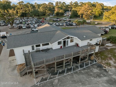 Fresh, bright, and move-in ready--this ground-floor 2BR/2BA on Olde Point Golf and Country Club in North Carolina - for sale on GolfHomes.com, golf home, golf lot