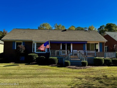 Great curb appeal in this immaculately maintained brick split on Emerald Golf Club in North Carolina - for sale on GolfHomes.com, golf home, golf lot