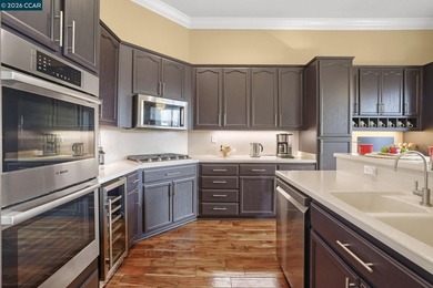 55+ Wonderful Living in Summerst II. This Model has 2 Large on Brentwood Golf Club in California - for sale on GolfHomes.com, golf home, golf lot