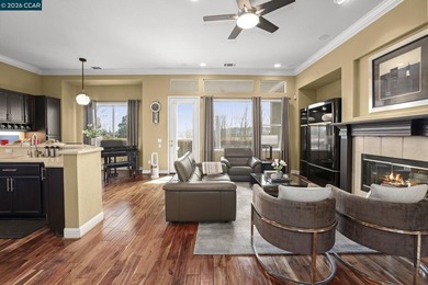 55+ Wonderful Living in Summerst II. This Model has 2 Large on Brentwood Golf Club in California - for sale on GolfHomes.com, golf home, golf lot