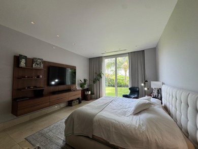 Luxury Garden Residence in The Reserve, Santa Maria Panama

Step on  in  - for sale on GolfHomes.com, golf home, golf lot