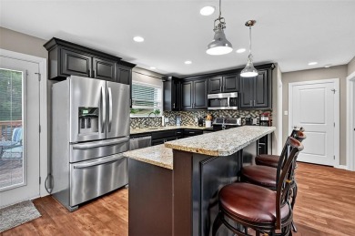 Tanglewood Treasure - Updated  Ready for Summer!

Nestled on Tanglewood Resort in Texas - for sale on GolfHomes.com, golf home, golf lot