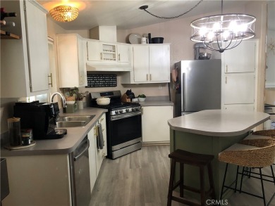 Beautiful 3 bedrooms, 2 bathrooms, high ceilings, 3 car carport on Green River Golf Club in California - for sale on GolfHomes.com, golf home, golf lot