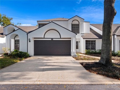 Looking for a Luxury Townhouse or condo, then here's what you've on Heathrow Country Club in Florida - for sale on GolfHomes.com, golf home, golf lot