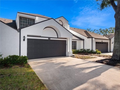 Looking for a Luxury Townhouse or condo, then here's what you've on Heathrow Country Club in Florida - for sale on GolfHomes.com, golf home, golf lot