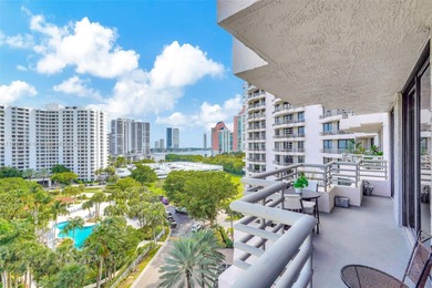 Amazing opportunity in the heart of Aventura. This bright on Turnberry Isle Resort and Club in Florida - for sale on GolfHomes.com, golf home, golf lot