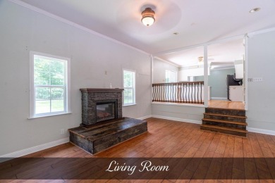 Move-in ready and full of charm, this delightful 3 bed, 2 bath on Lake Tansi Village Country Club in Tennessee - for sale on GolfHomes.com, golf home, golf lot