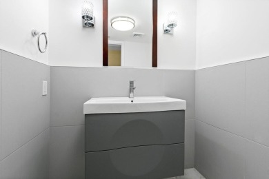 Stunning and spacious 3BD/2BA penthouse condo in the highly on Boca Pointe Country Club in Florida - for sale on GolfHomes.com, golf home, golf lot