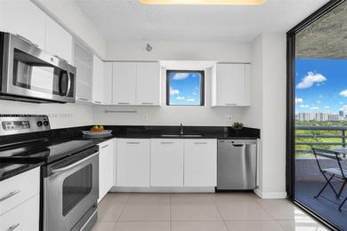 Amazing opportunity in the heart of Aventura. This bright on Turnberry Isle Resort and Club in Florida - for sale on GolfHomes.com, golf home, golf lot