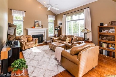 Meticulously maintained & tastefully updated 4 Bedroom / 2.5 on Beacon Hill Golf Club in Michigan - for sale on GolfHomes.com, golf home, golf lot