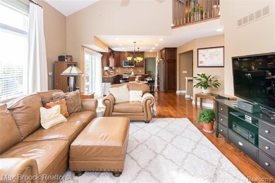 Meticulously maintained & tastefully updated 4 Bedroom / 2.5 on Beacon Hill Golf Club in Michigan - for sale on GolfHomes.com, golf home, golf lot