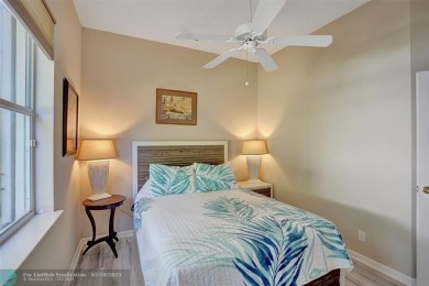 Spacious 3/2 villa offers over 2000sq. feet of living area!! on Aberdeen Golf and Country Club in Florida - for sale on GolfHomes.com, golf home, golf lot