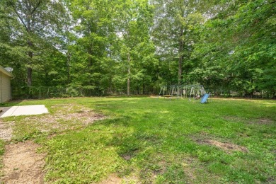 Move-in ready and full of charm, this delightful 3 bed, 2 bath on Lake Tansi Village Country Club in Tennessee - for sale on GolfHomes.com, golf home, golf lot