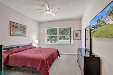 Spacious 3/2 villa offers over 2000sq. feet of living area!! on Aberdeen Golf and Country Club in Florida - for sale on GolfHomes.com, golf home, golf lot