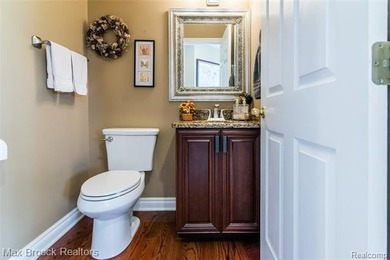 Meticulously maintained & tastefully updated 4 Bedroom / 2.5 on Beacon Hill Golf Club in Michigan - for sale on GolfHomes.com, golf home, golf lot