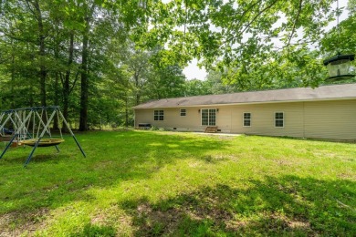 Move-in ready and full of charm, this delightful 3 bed, 2 bath on Lake Tansi Village Country Club in Tennessee - for sale on GolfHomes.com, golf home, golf lot