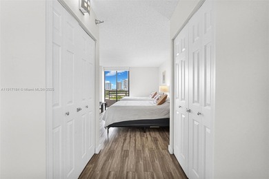 Amazing opportunity in the heart of Aventura. This bright on Turnberry Isle Resort and Club in Florida - for sale on GolfHomes.com, golf home, golf lot