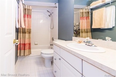 Meticulously maintained & tastefully updated 4 Bedroom / 2.5 on Beacon Hill Golf Club in Michigan - for sale on GolfHomes.com, golf home, golf lot